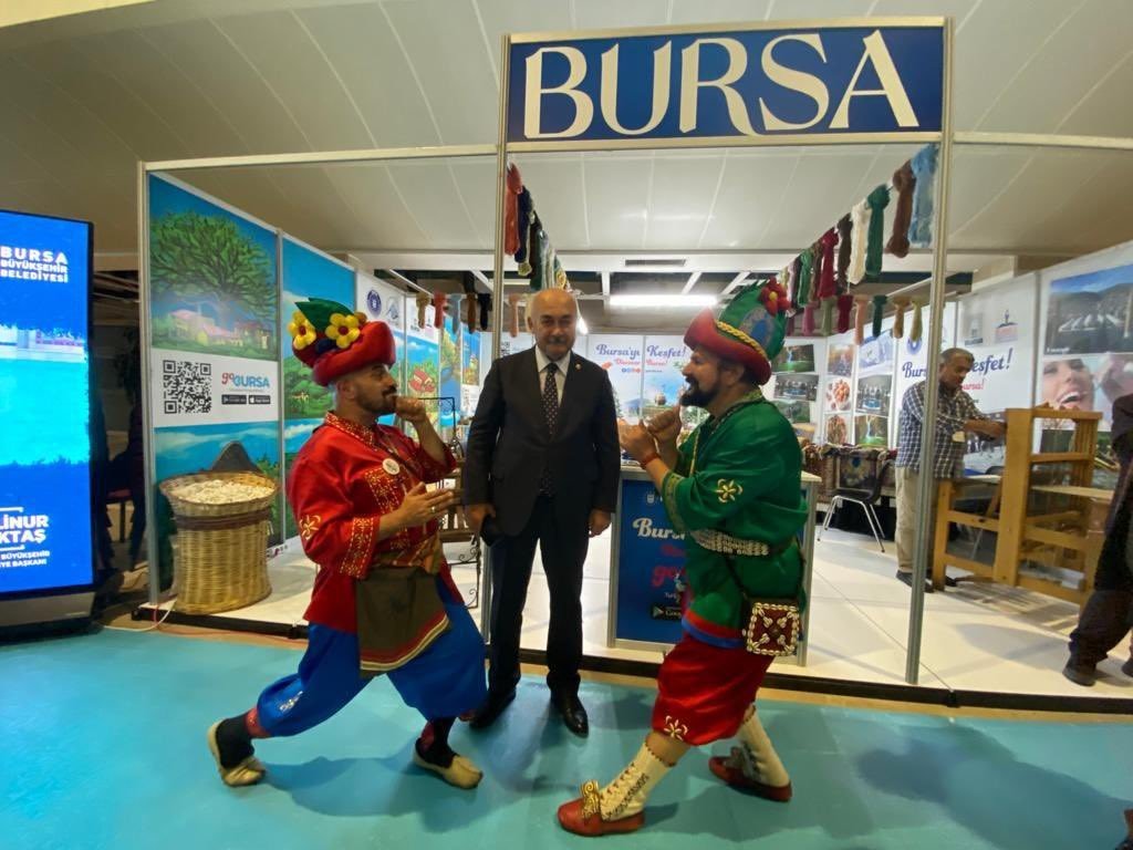 Bursa Milletvekili Vahapoğlu’ndan Karagöz-Hacivat çağrısı