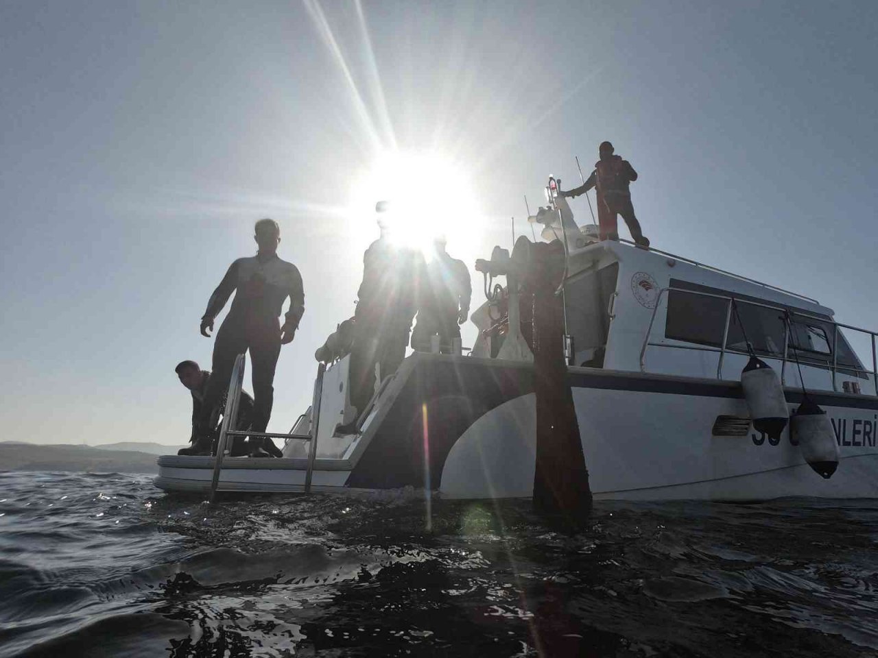 Çanakkale Boğazı’nda 350 metrekare hayalet ağ çıkartıldı