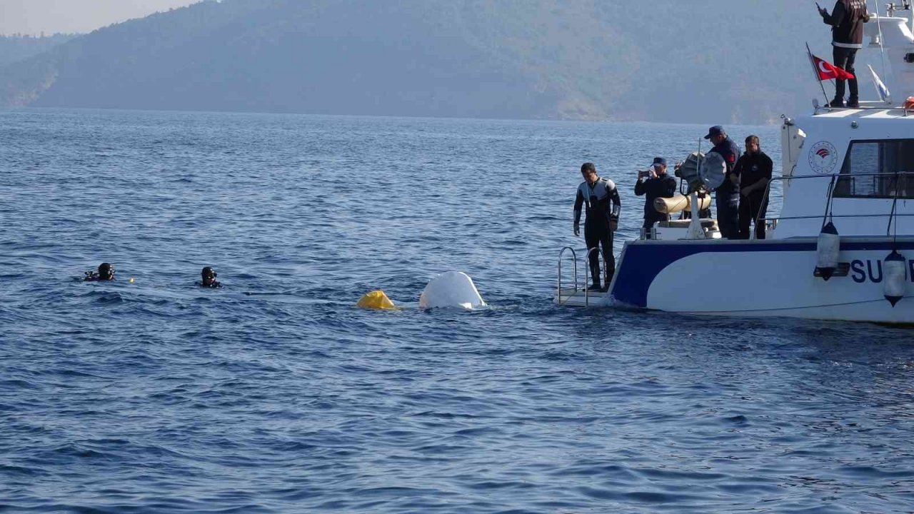 Çanakkale Boğazı’nda 350 metrekare hayalet ağ çıkartıldı