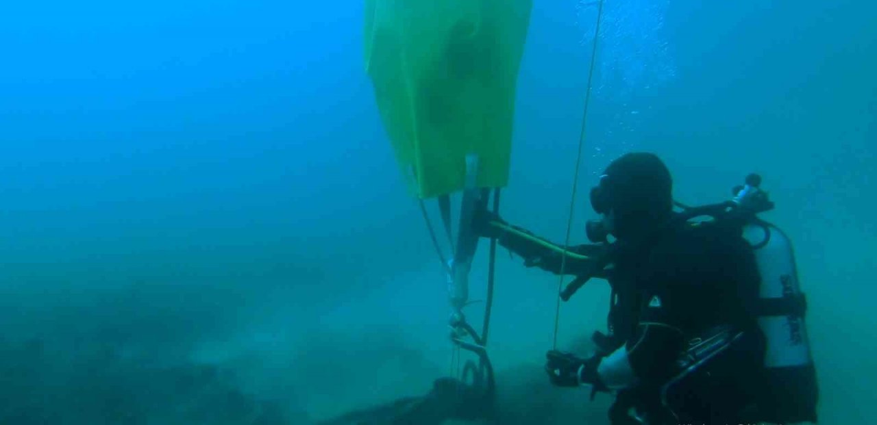 Çanakkale Boğazı’nda 350 metrekare hayalet ağ çıkartıldı