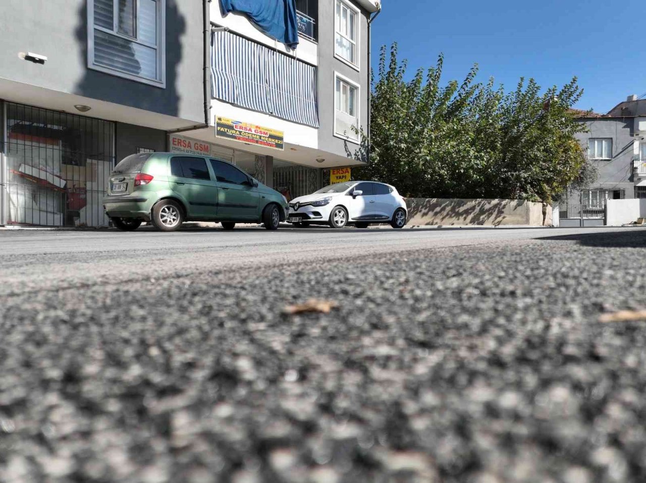Merkezefendi’de yenilenen yol ve kaldırımlar ulaşıma açıldı