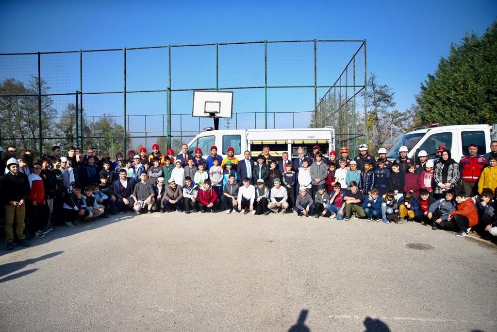 Kuran kursundaki tatbikat gerçeğini aratmadı