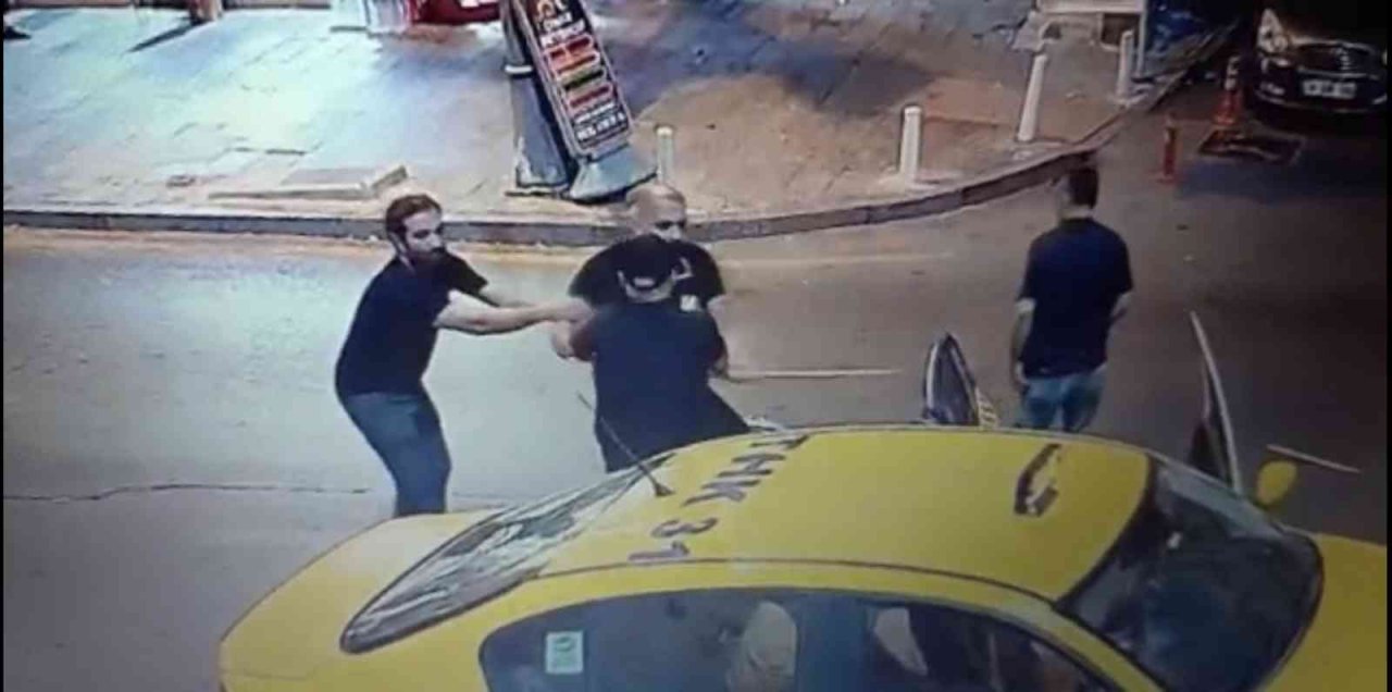 İstanbul’da dehşet anları kamerada: Önce silahla vurdular sonra sopayla dövdüler