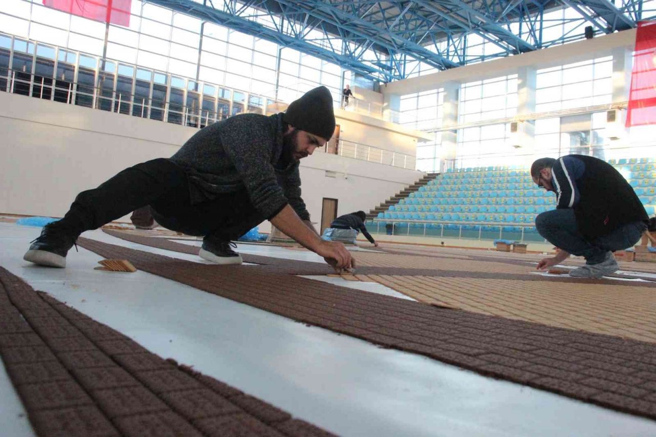 Dünyanın en büyük buğday başağı mozaiği 3 ton bisküviden yapılıyor