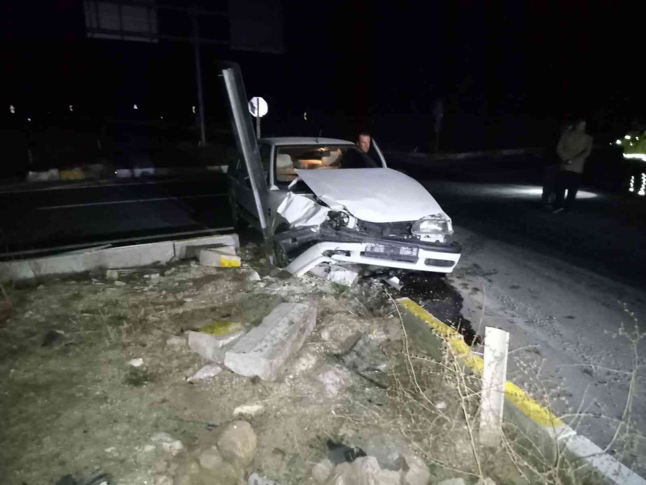 Konya’da otomobil ile kamyonet çarpıştı: 8 yaralı