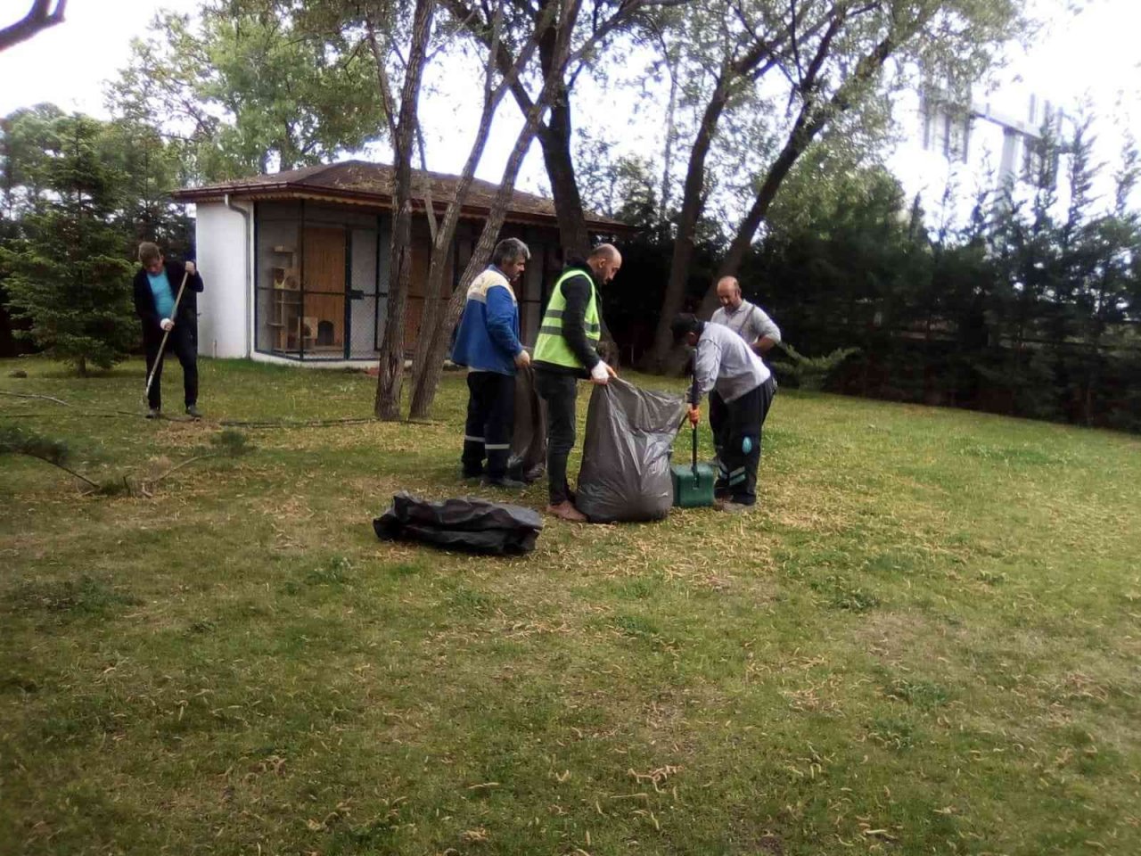 Pursaklar Belediye Başkanı Çetin: “Daha temiz ilçe oluşturmak adına temizlik sürdürüyoruz”