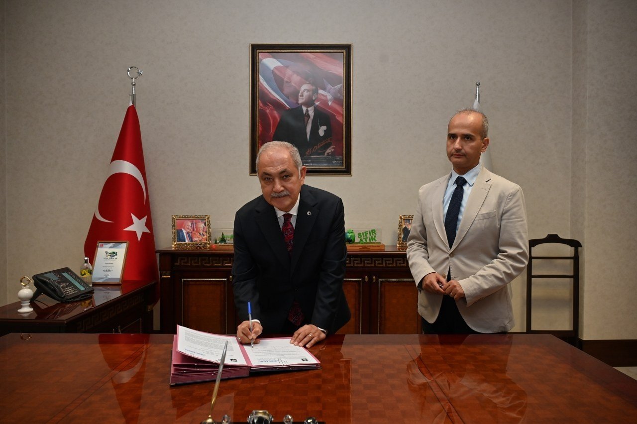 Kara: "Osmaniye hizmet standartlarını en üst seviyeye taşıyacak"