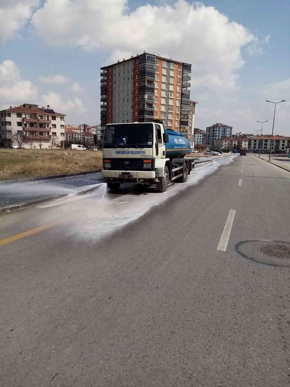 Pursaklar Belediye Başkanı Çetin: “Daha temiz ilçe oluşturmak adına temizlik sürdürüyoruz”
