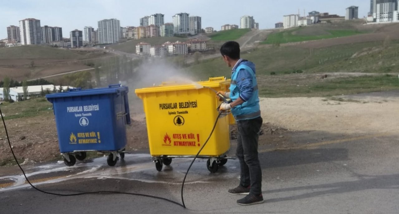 Pursaklar Belediye Başkanı Çetin: “Daha temiz ilçe oluşturmak adına temizlik sürdürüyoruz”