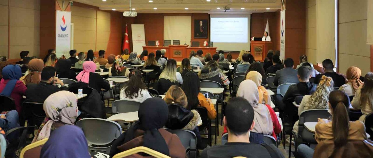 Hemşirelere "Palyatif Bakım" eğitimi