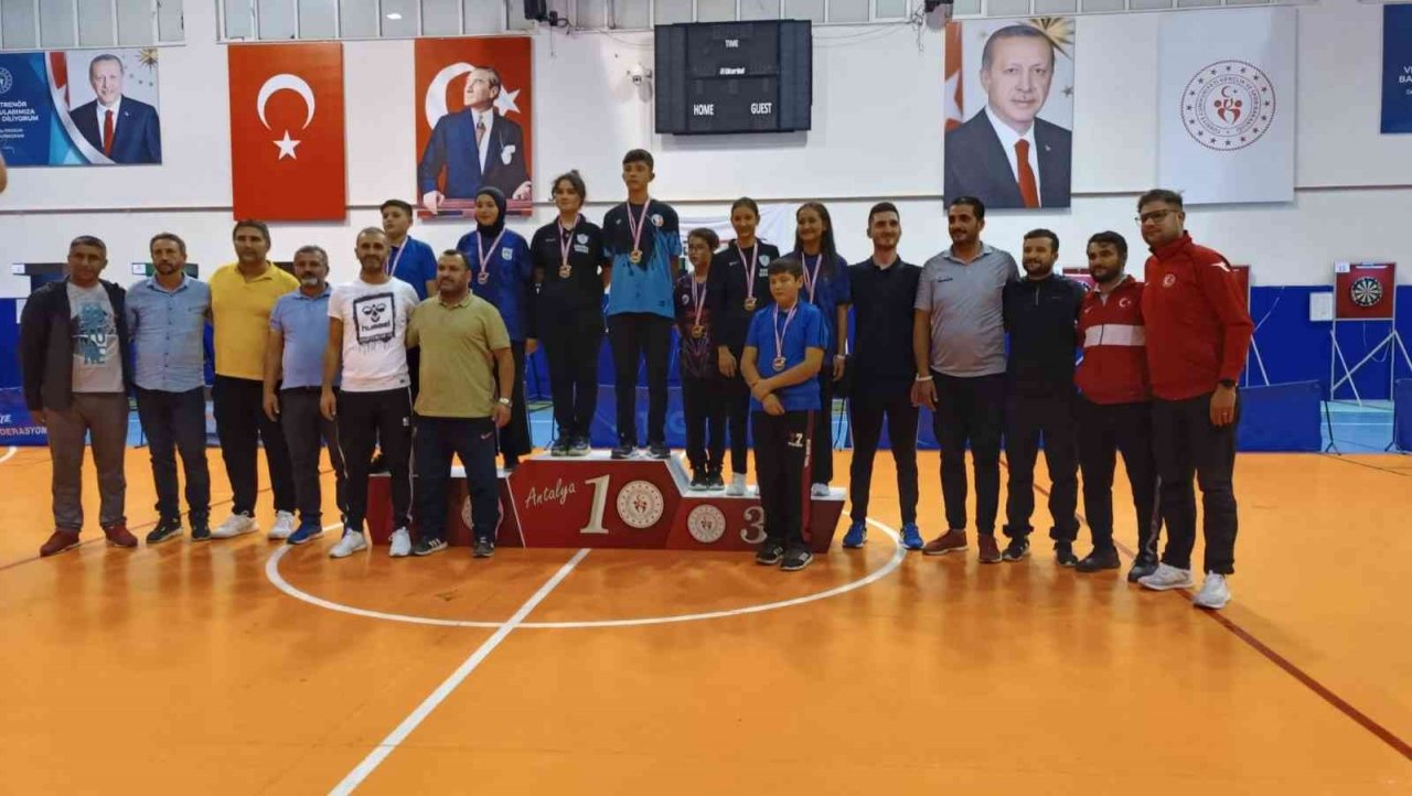 Denizlili sporcular kentte 12 madalya ile döndü