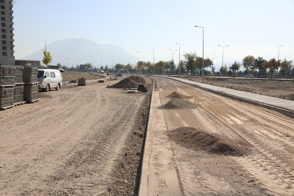 Kartal, Talas ve Hulusi akar Bulvarlarının Trafik Yükü Azalacak