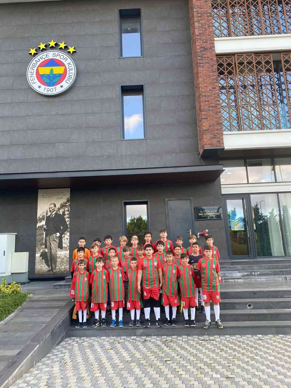 1308 Osmaneli Belediyespor ’U-11 Cumhuriyet Turnuvası’a katıldı