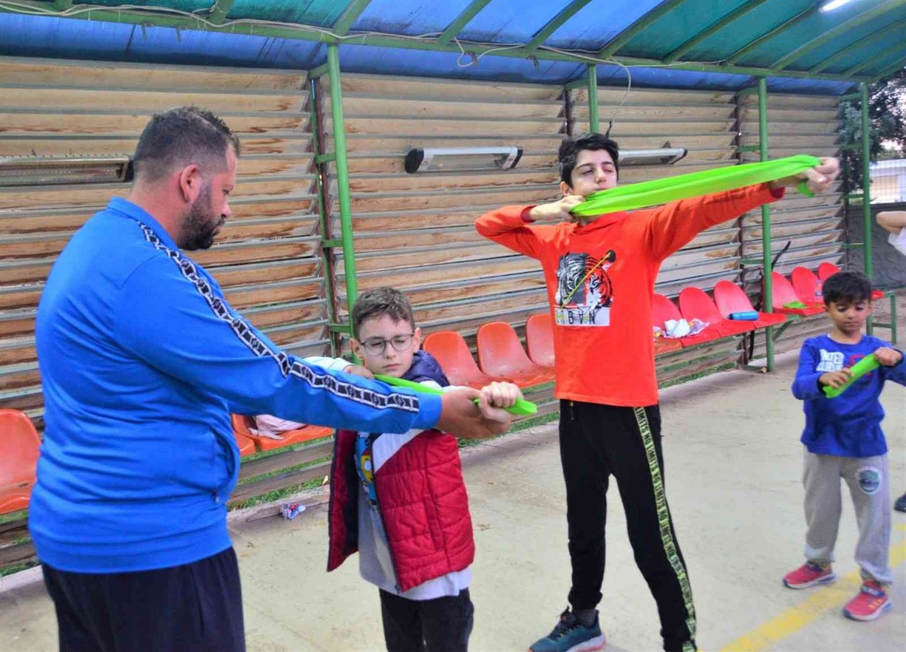 Yunusemre’de okçuluk kursuna kayıtlar devam ediyor