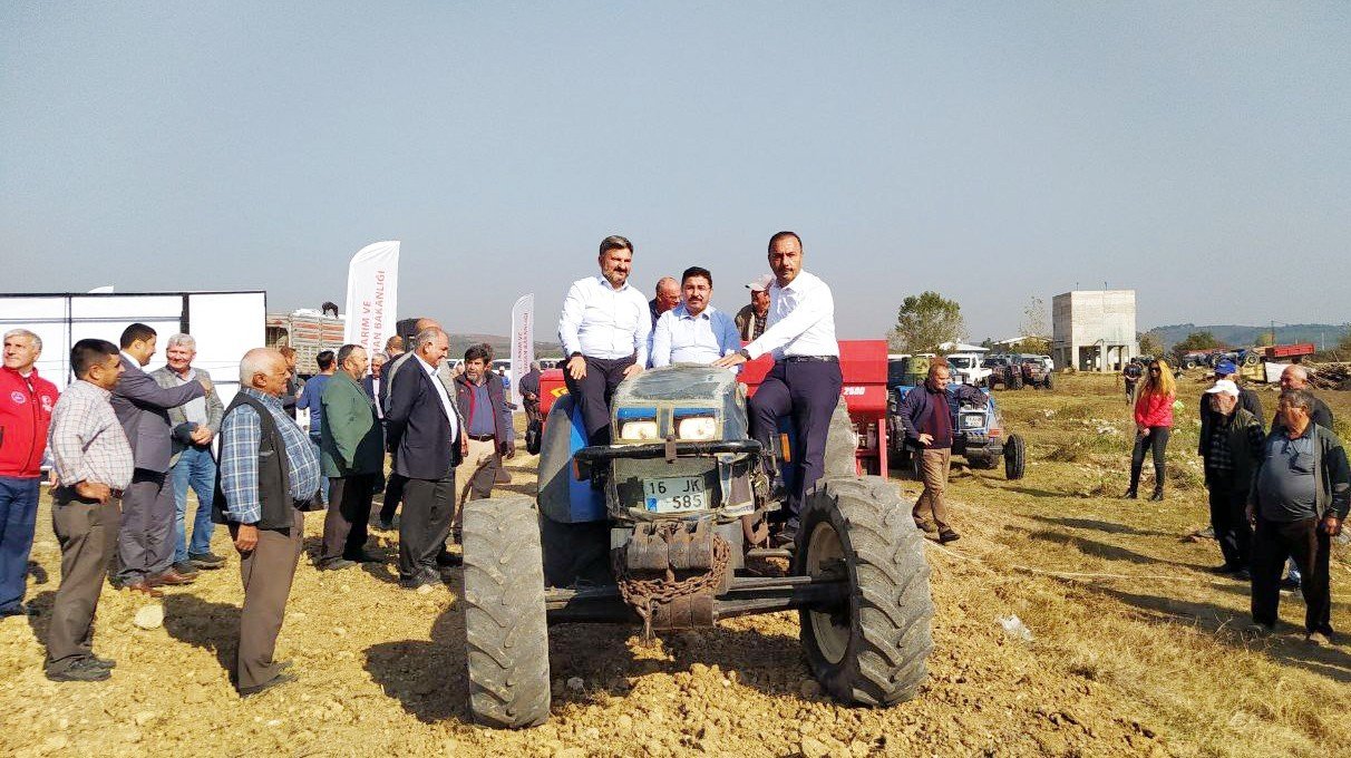 Bursalı çiftçilere ücretsiz buğday tohumu dağıtıldı