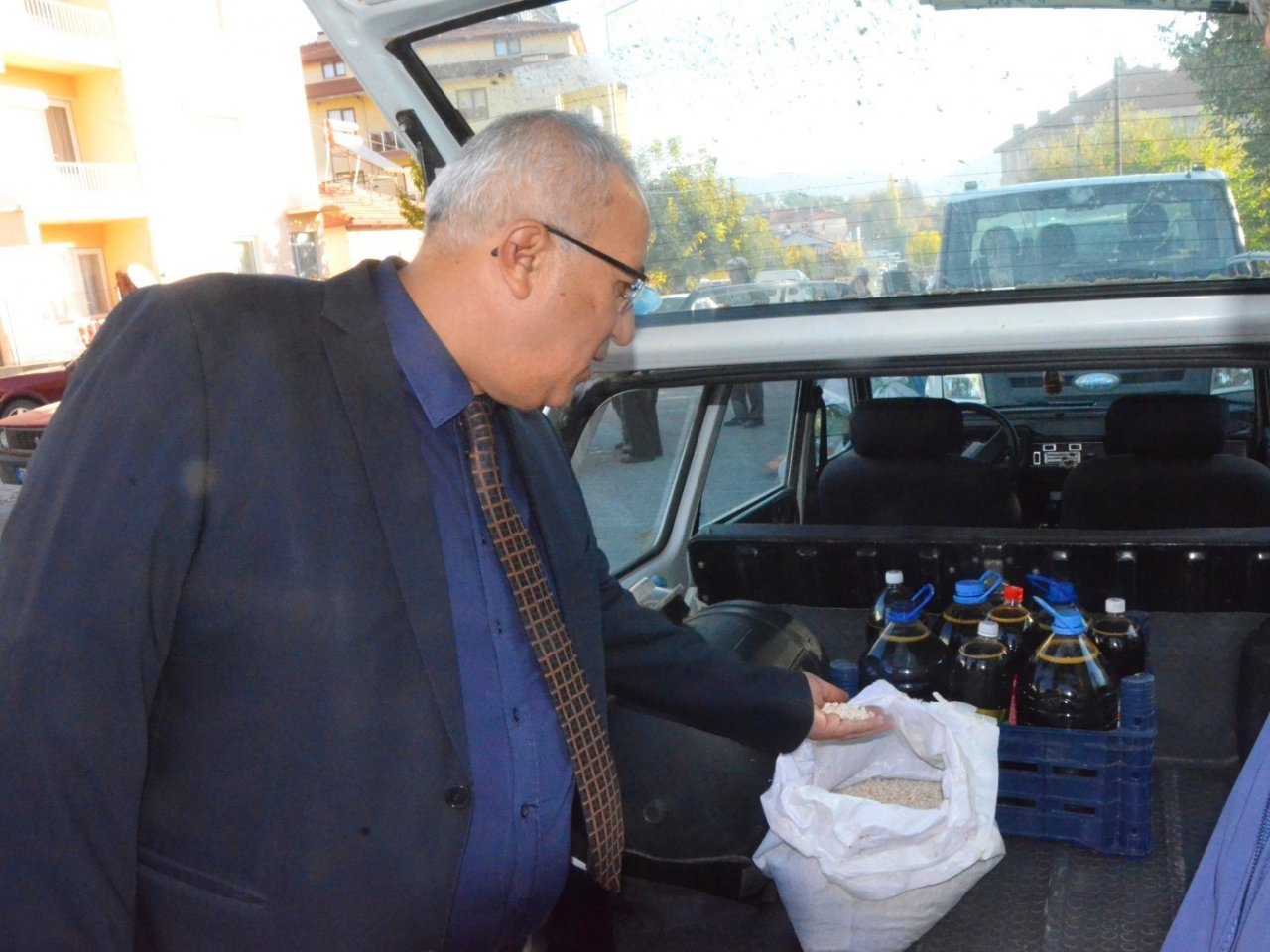 Başkan Arslan pazarcı esnafıyla bir araya geldi