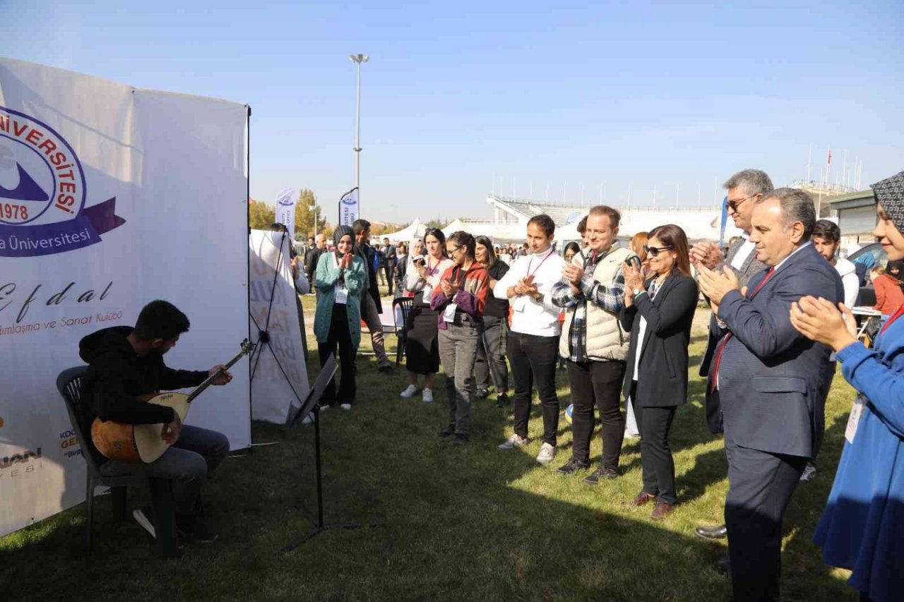 ERÜ’de ’ERÜ Kampüs Günleri’22’ etkinliği