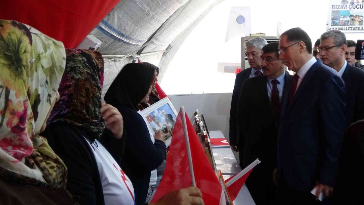 Kamu Başdenetçisi Malkoç: “Terör bu annelerimizi mağdur ettiği gibi 85 milyon insanımızı da mağdur etti”