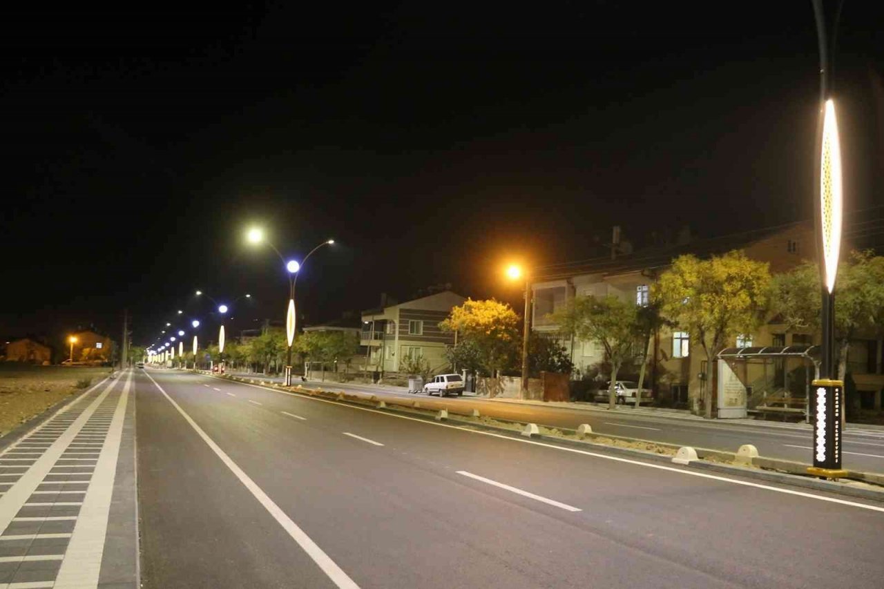 Karaman’da Yavuz Sultan Selim Bulvarı modern görünüme kavuşuyor