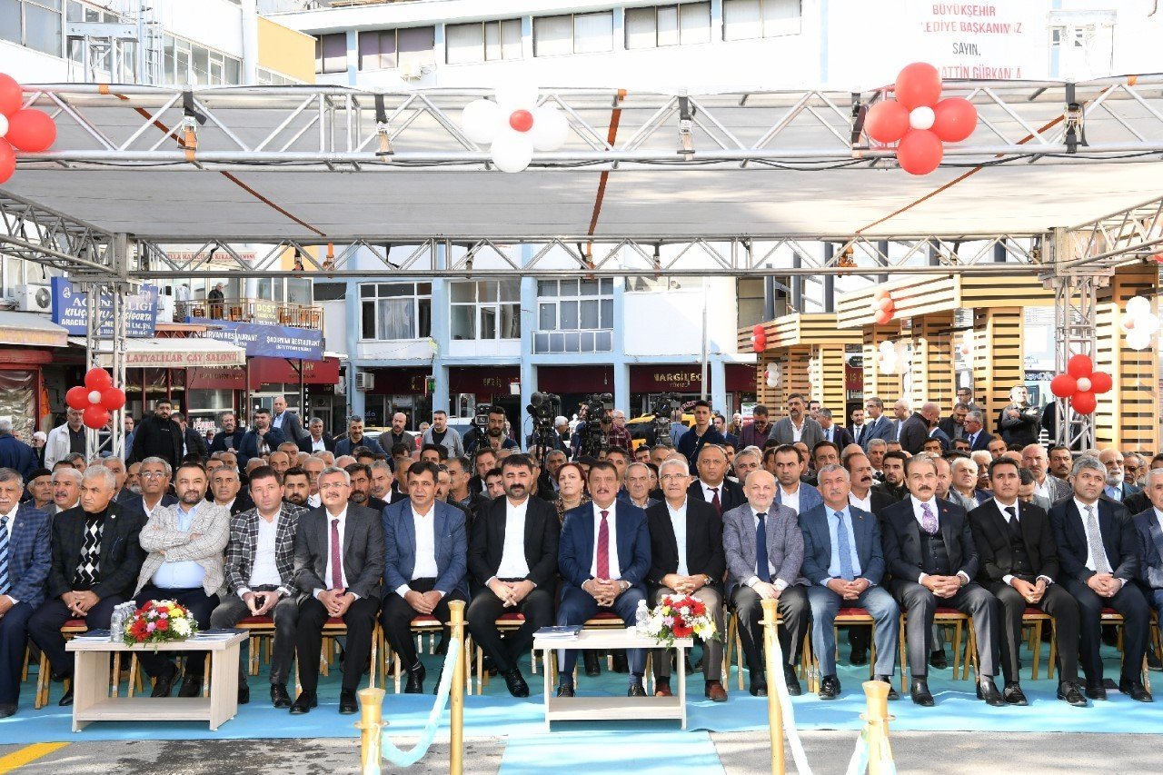 Malatya merkez minibüs ve otobüs duraklarının açılışı gerçekleştirildi