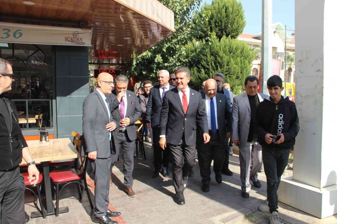 Sarıgül’ü tebessüm ettiren soru