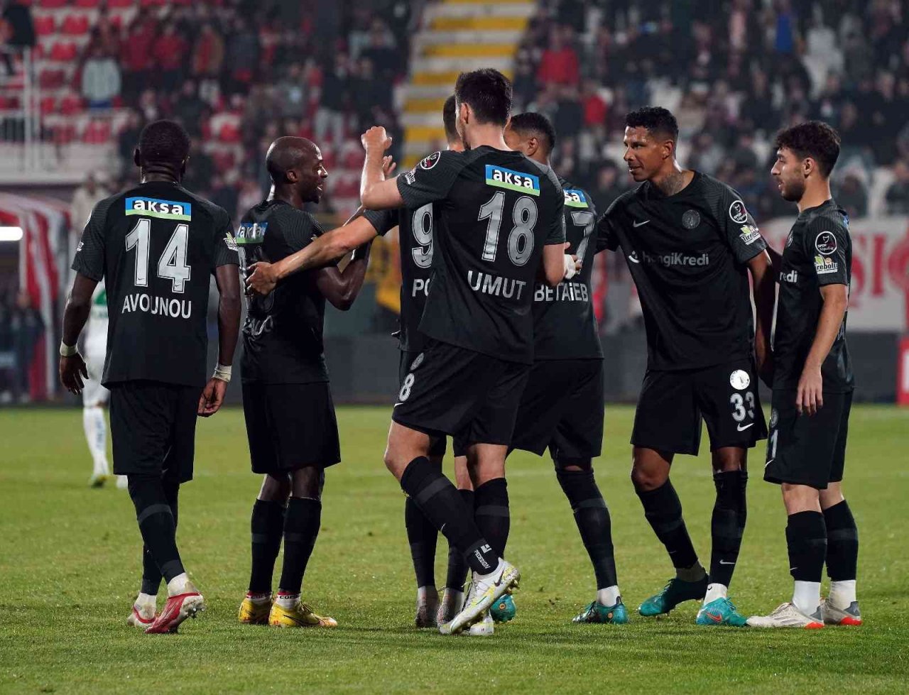 Spor Toto Süper Lig: Ümraniyespor: 3 - Corendon Alanyaspor: 1 (Maç sonucu)
