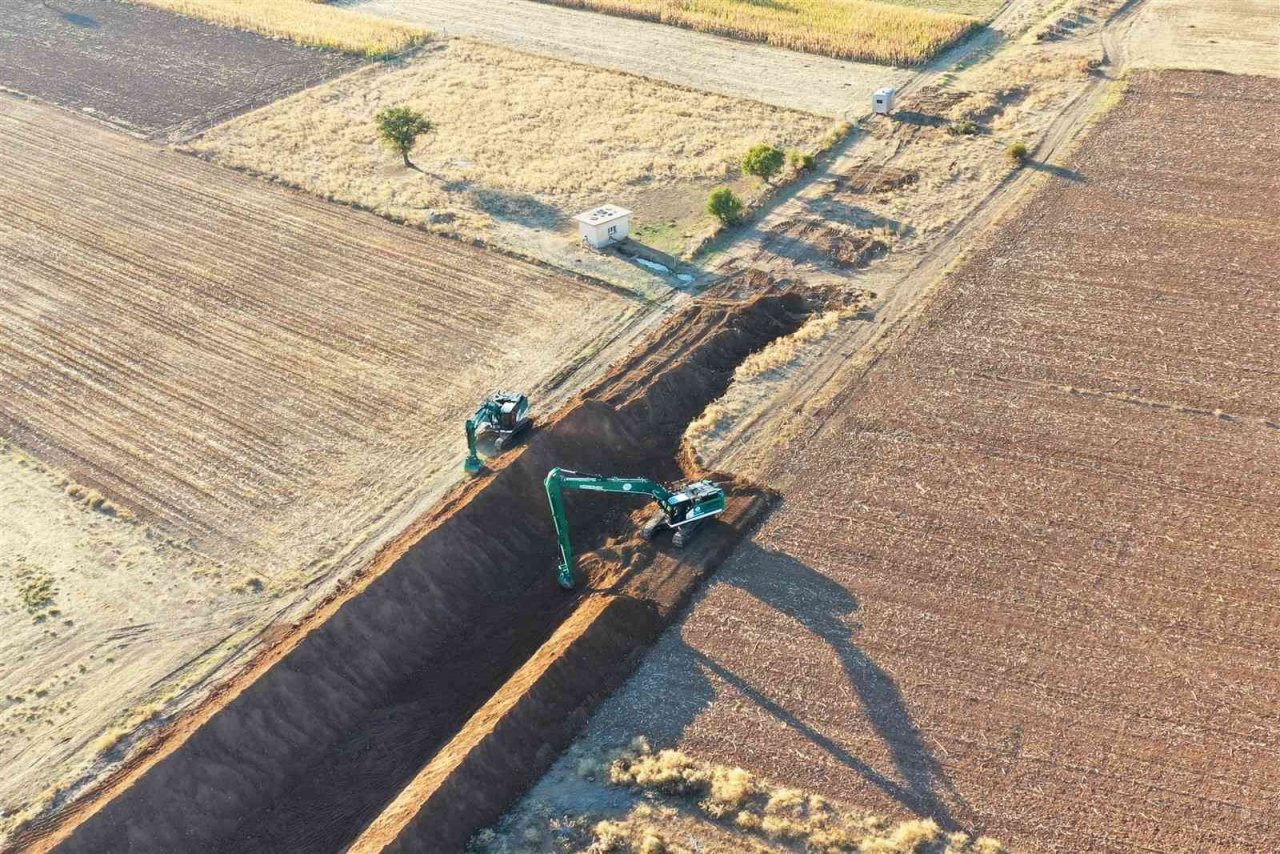 Denizli ovalarında 32 bin metre tahliye kanalı açıldı