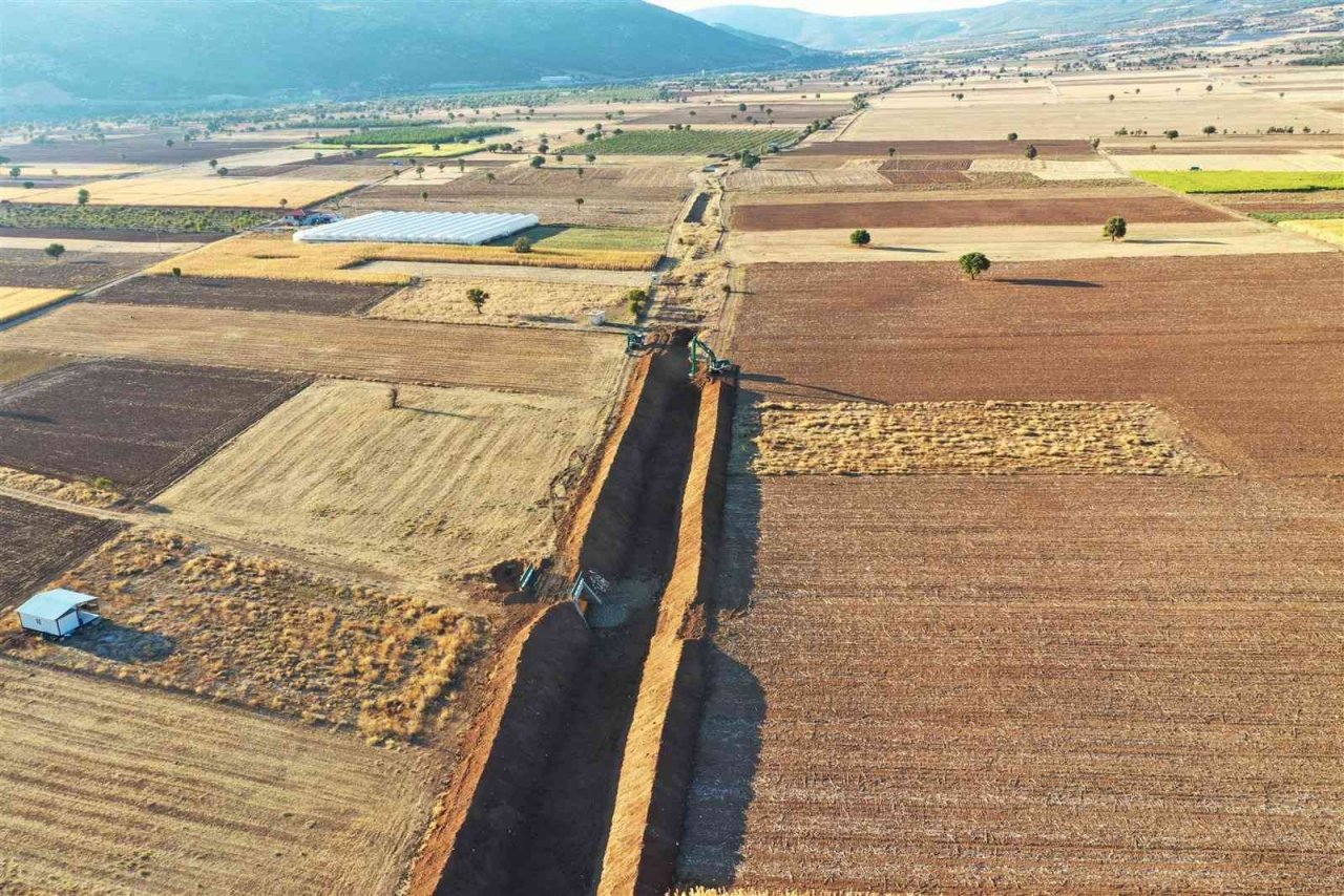 Denizli ovalarında 32 bin metre tahliye kanalı açıldı