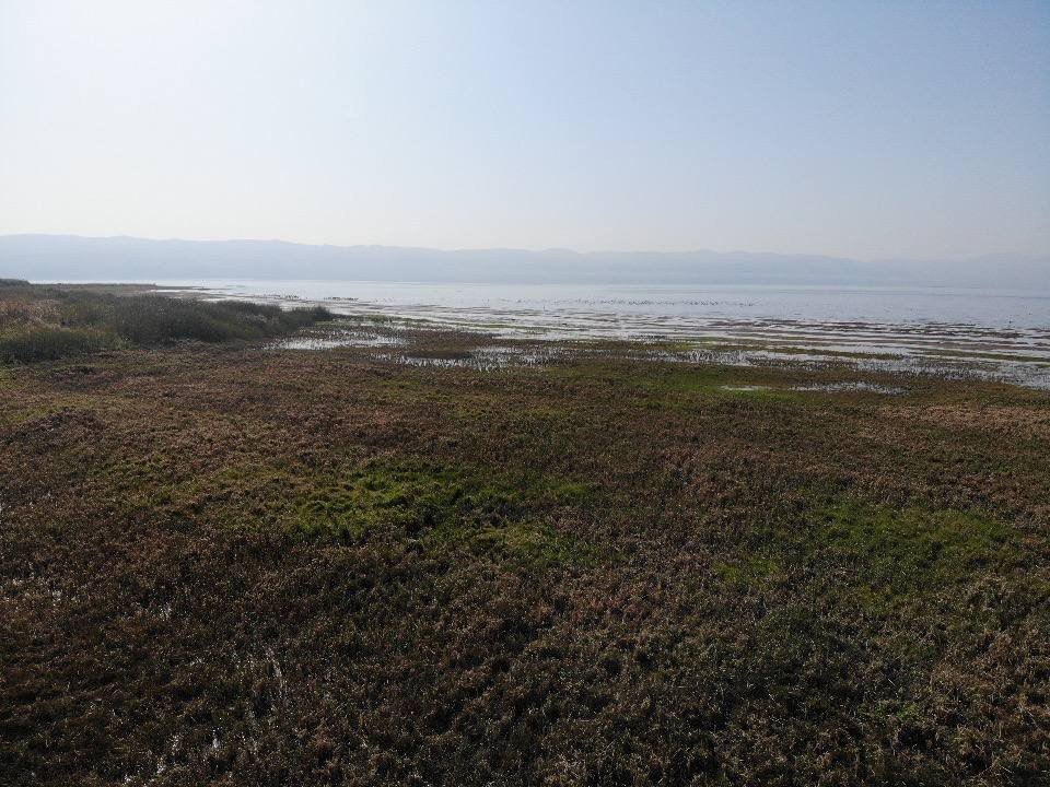 İznik Gölü’nde tehlikeli görüntü...Sular altındaki bazilika günyüzüne çıktı