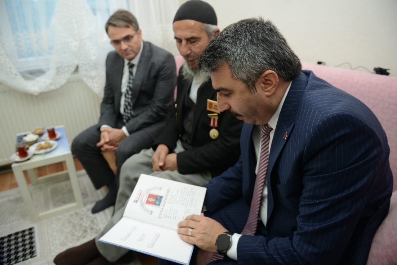 Başkan Yılmaz şehit ailelerini unutmuyor