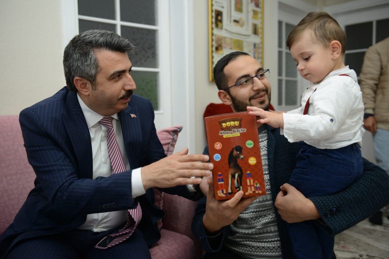 Başkan Yılmaz şehit ailelerini unutmuyor