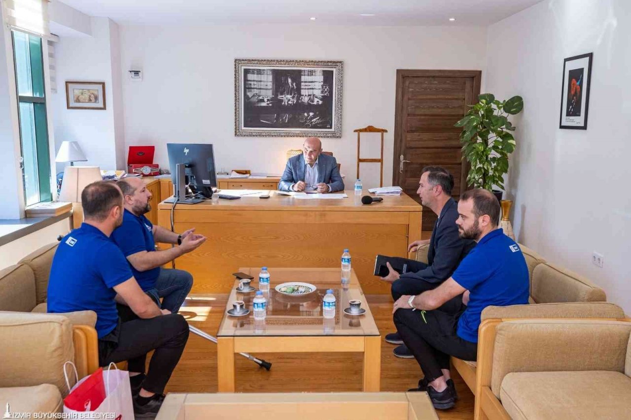 Dünya şampiyonu Ampute Milli Takımı’nın kalecisi Erdi Arslan İzmir’in gururu oldu