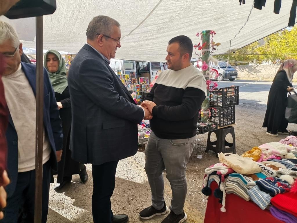 Reşat Erdoğan, vatandaşlarla buluşmaya devam ediyor