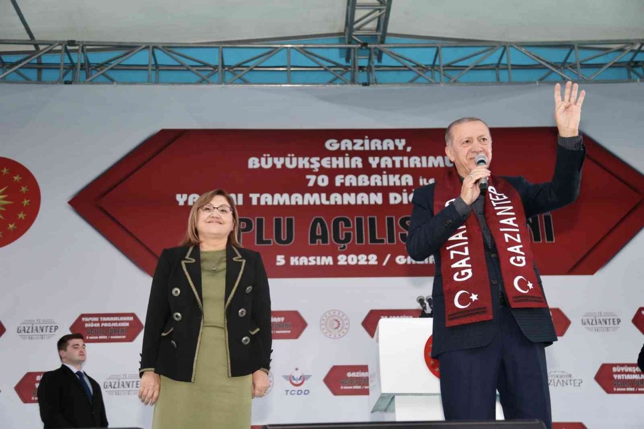 Trafik yükünü hafifletecek Gaziray törenle hizmete açıldı