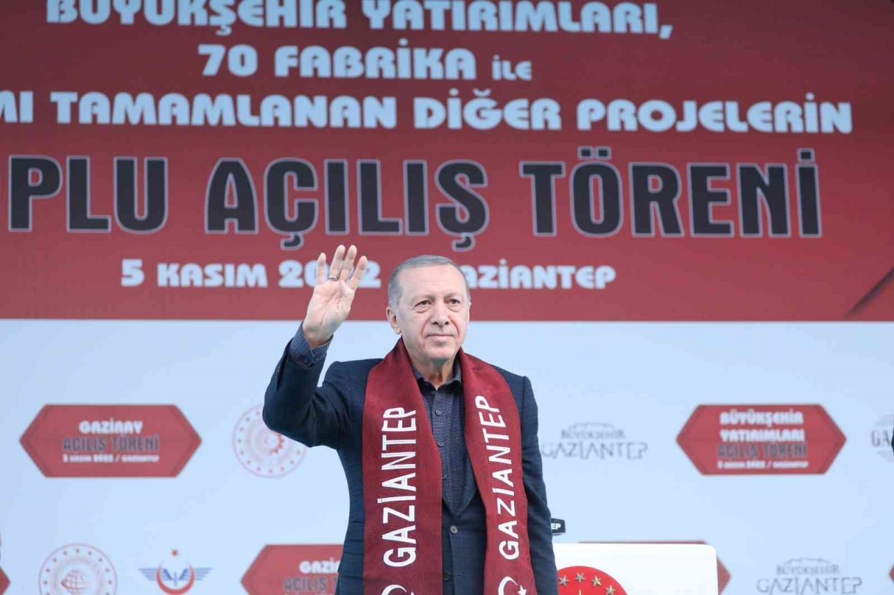Trafik yükünü hafifletecek Gaziray törenle hizmete açıldı