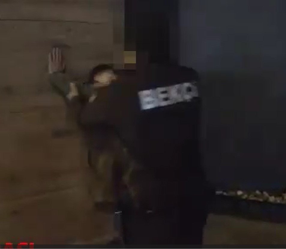 Çalıntı kablolarla birlikte bekçilere yakalandı