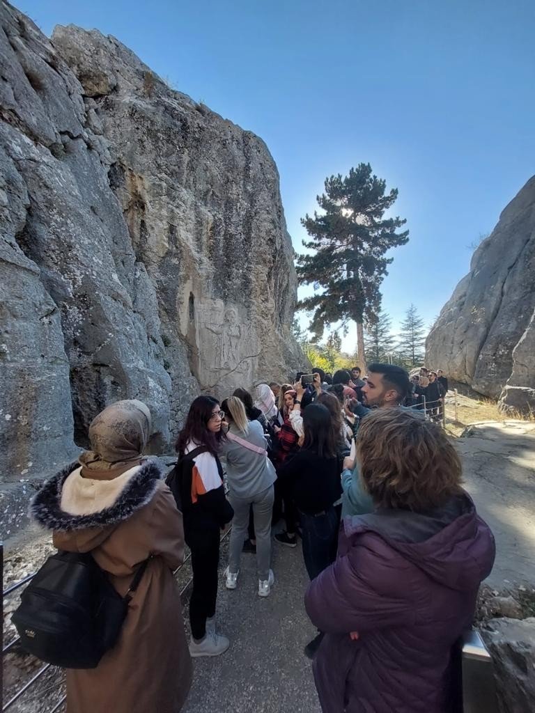 Üniversite öğrencilerinden Hititler’in başkentine yolculuk