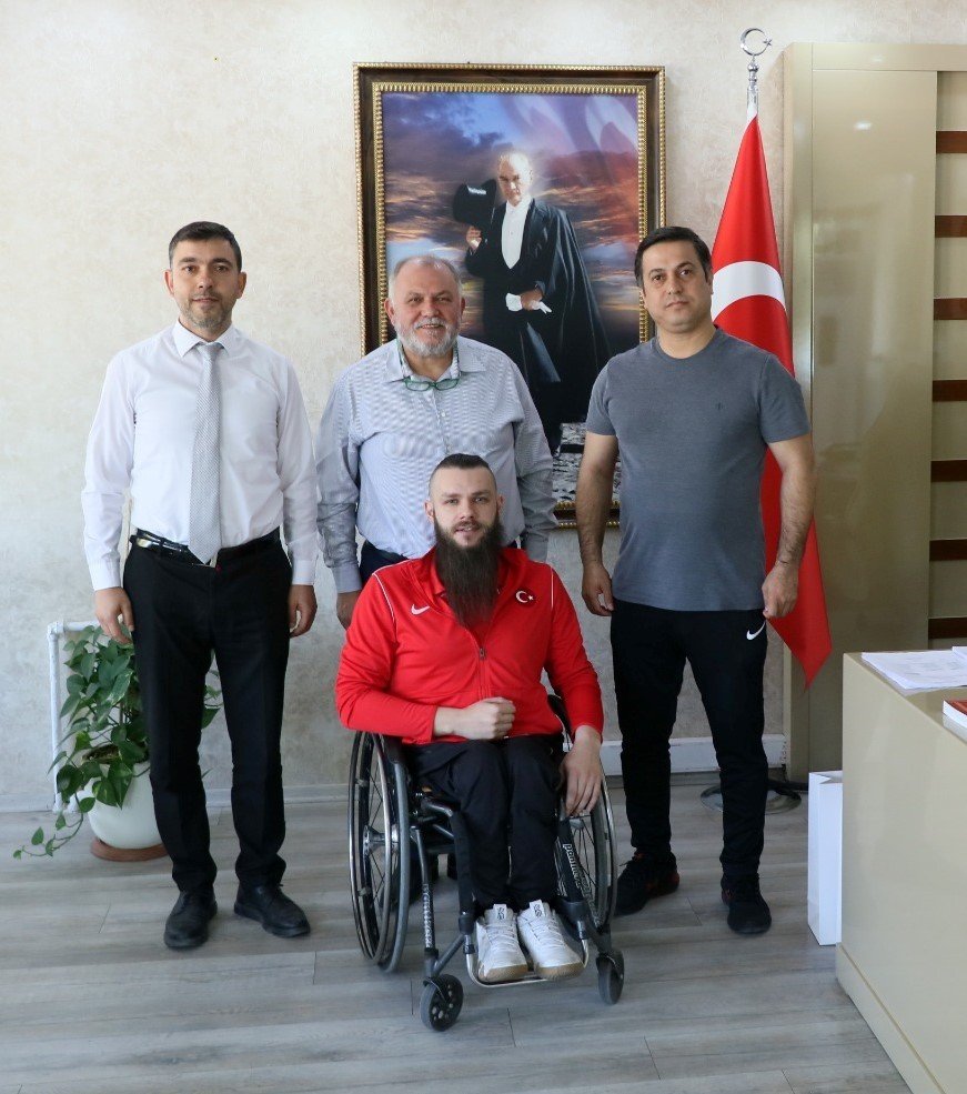 Manisalı Barış Bayraktar para dansta Avrupa Şampiyonu