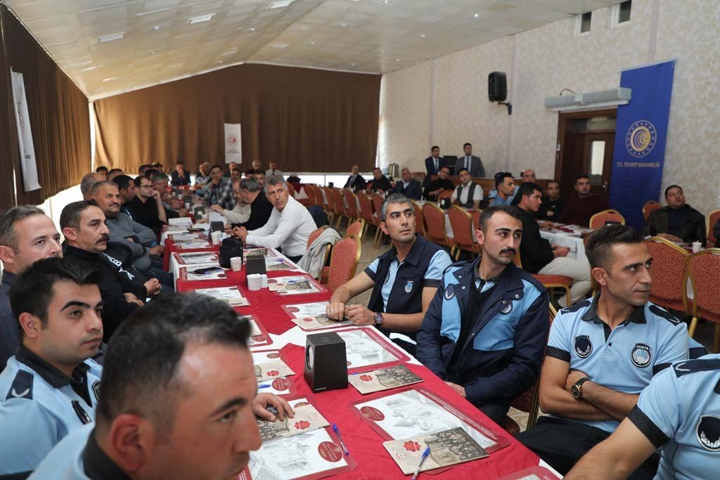 Zabıta teşkilatına tüketici hakları eğitimi verildi
