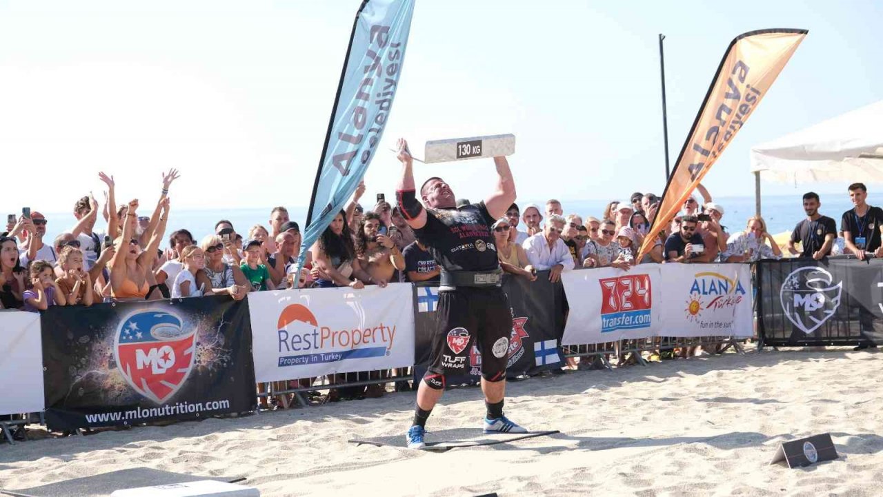 Dünyanın en güçlü adamı yarışında ilk günün kazananı Ivars Smaukstelis oldu