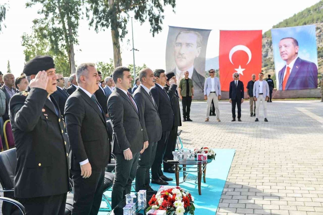 Karaisalı İlçe Jandarma Komutanlığı yeni hizmet binası açıldı