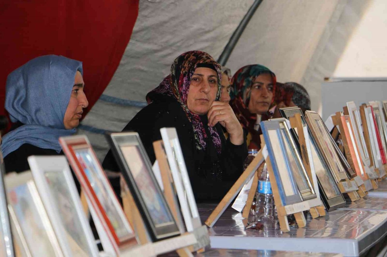 Evlat nöbetindeki acılı baba: “HDP olmazsa PKK da olmaz”