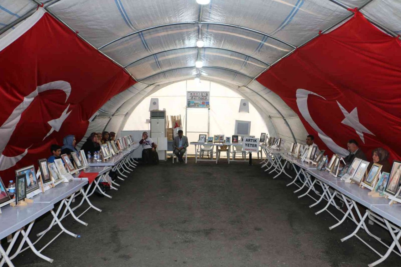 Evlat nöbetindeki acılı baba: “HDP olmazsa PKK da olmaz”