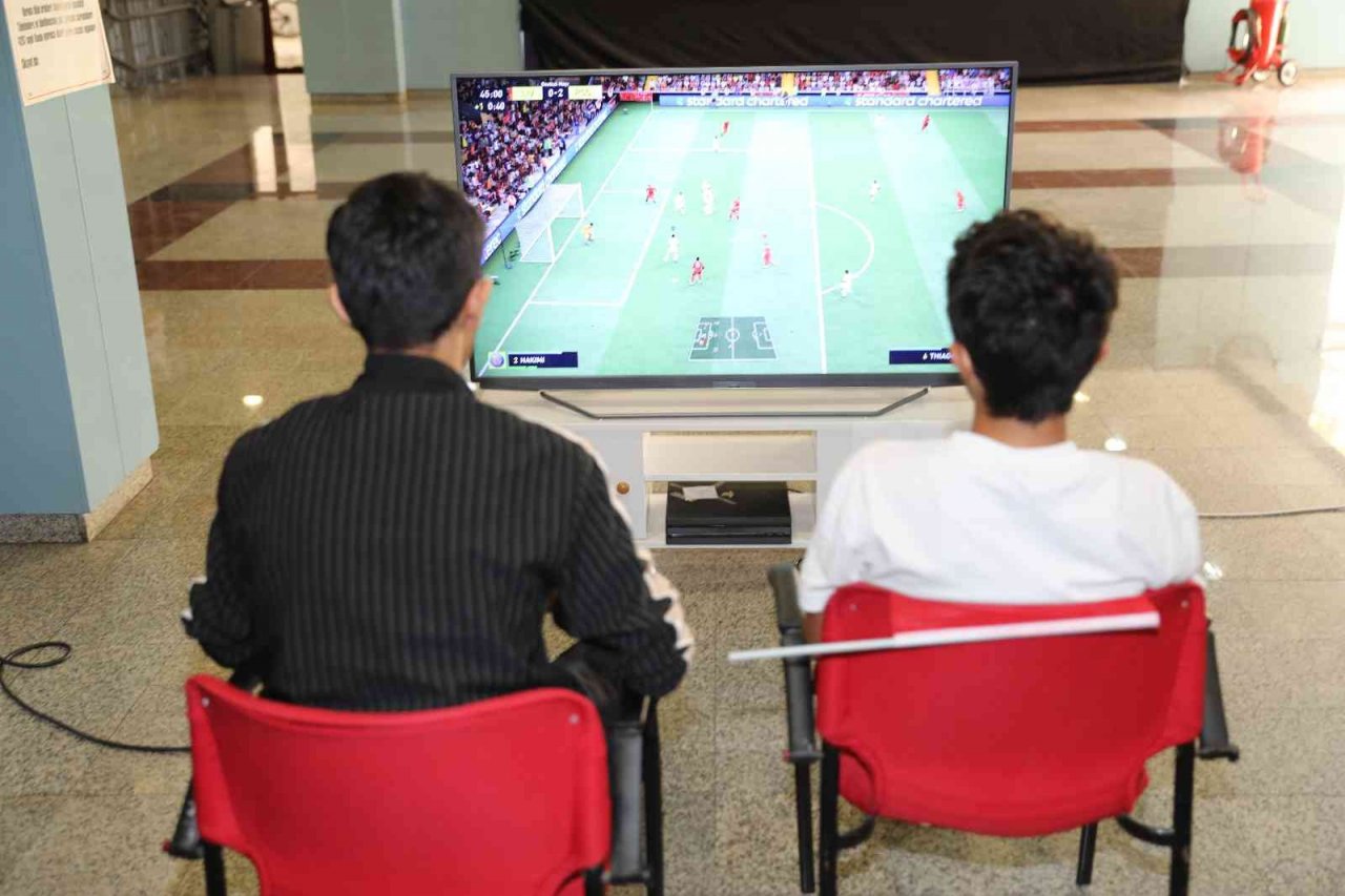 Gençler Cumhuriyet İçin Oynadı