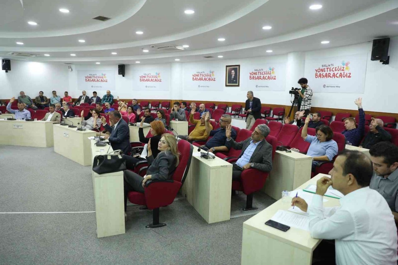 Rıza Akın’ın adı Seyhan’da yaşayacak