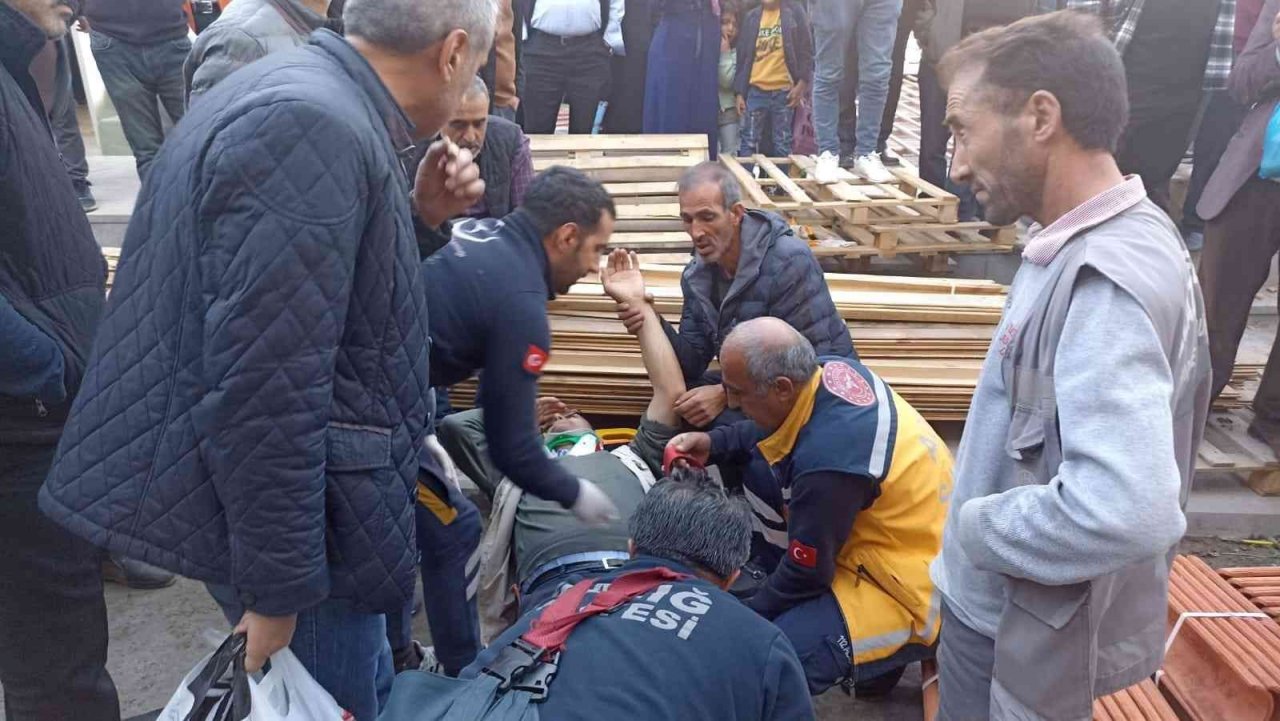 2 çocuklu aile ölümden saniyelerle kurtuldu, o anlar kameralara yansıdı