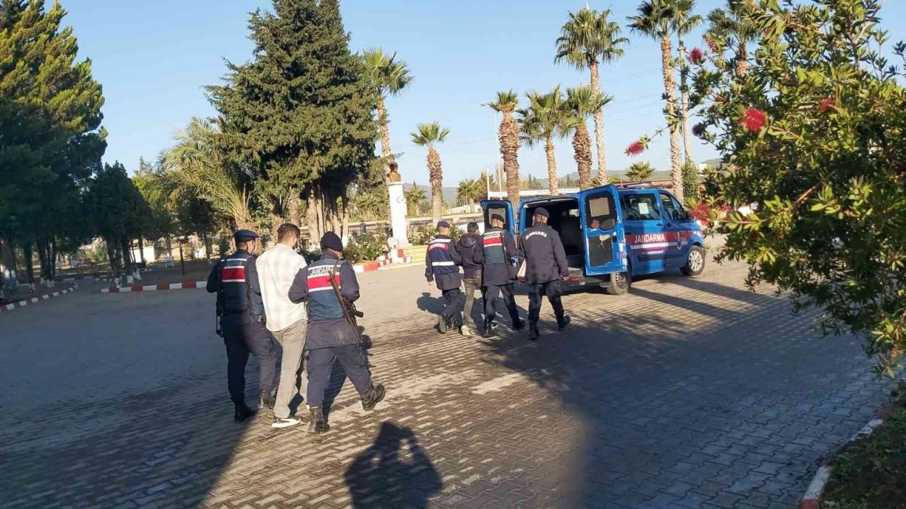 İzmir’de sın bir haftada 401 düzensiz göçmen yakalandı