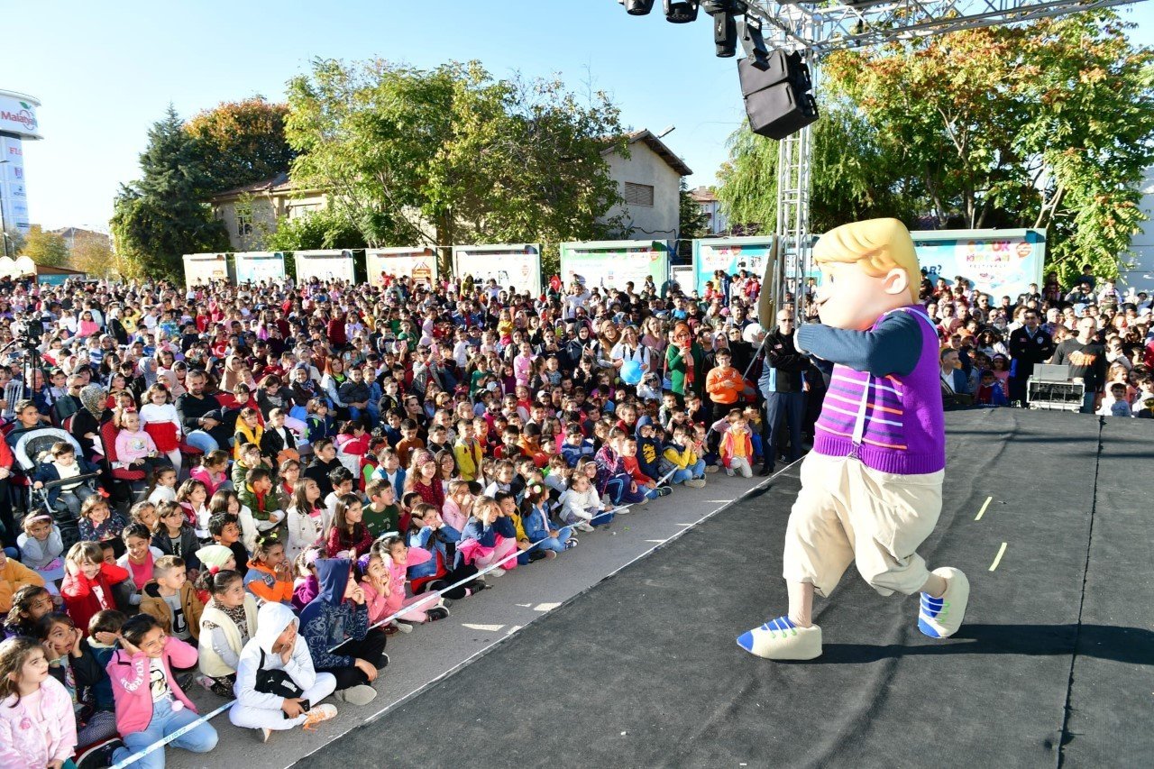 Kitap festivali çocuklarda güzel anılar bıraktı