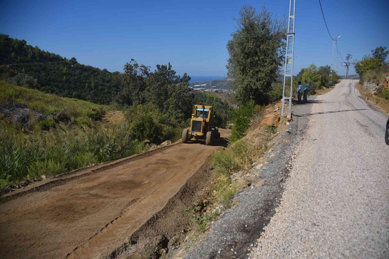 Alanya’nın doğu mahallelerinde çalışmalar sürüyor