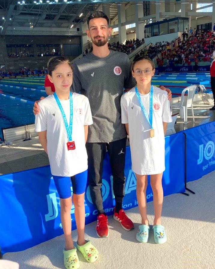 Antalyaspor Yüzme Takımı’ndan 2 sporcu Türkiye Şampiyonası’nda Yarışacak